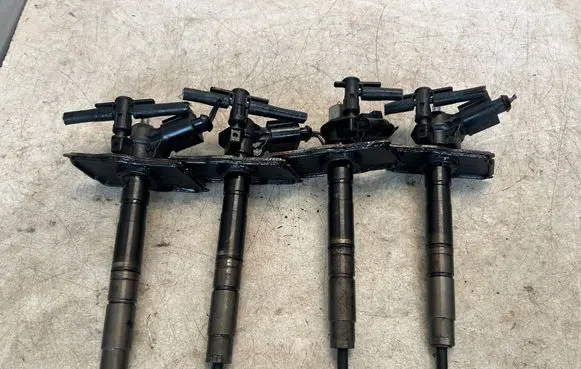 Audi A4 S4 B8 8K Fuel injectors set 03L130277 0445116030