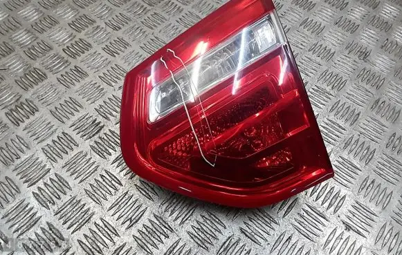 Citroen C4 I Picasso Tailgate rear/tail lights 9653547677