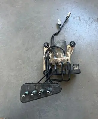 BMW 5 F10 F11 ABS Pump 6853405 DXC9J6ACC 6853408