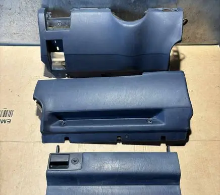 Mercedes-Benz E W124 Dashboard lower bottom trim panel 