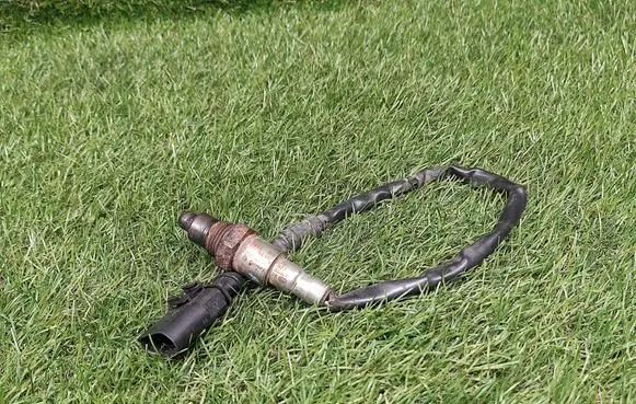 Volkswagen Jetta VI Lambda probe sensor 04E906262J 0258030028