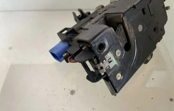 Seat Toledo III (5P) Front door lock 3D1837016 M2192000431