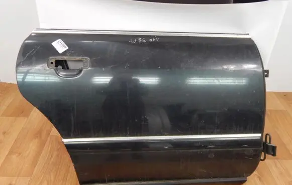 Audi A8 S8 D2 4D Rear door