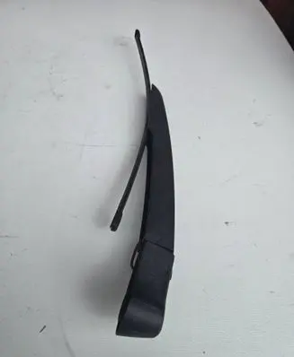 BMW X2 F39 Rear wiper blade arm 7366061