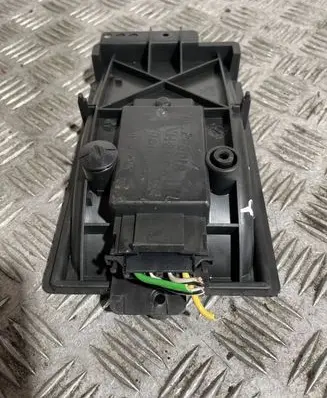 Volkswagen Golf IV Heater blower fan relay 1J0819022A