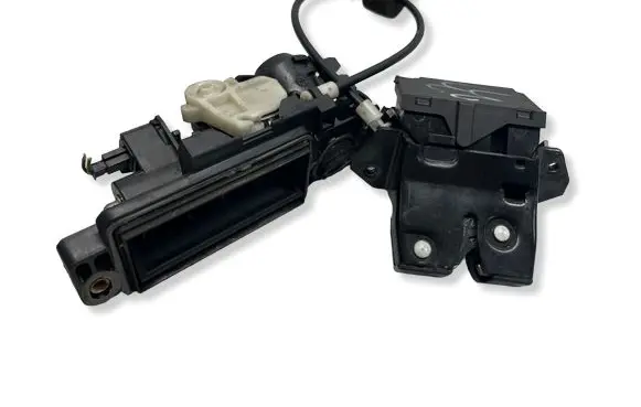 Mercedes-Benz CLK A209 C209 Loading door lock A1717500085