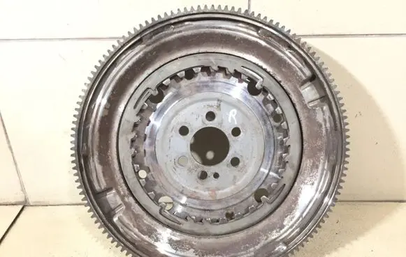 Volkswagen Touran I Flywheel