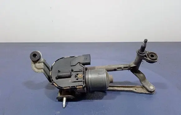 Volkswagen Golf Plus Front wiper linkage and motor 5M0955024E