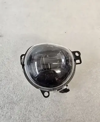 Volvo XC40 Front fog light 32365035