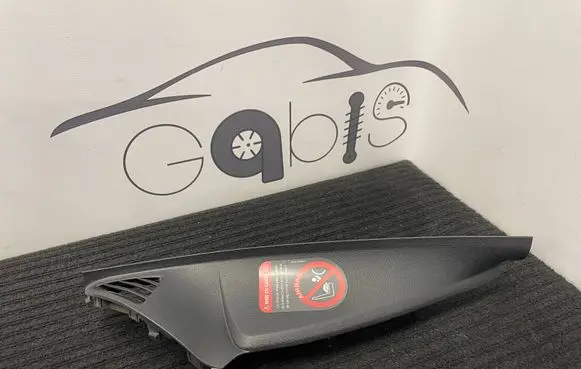 Dashboard side end trim