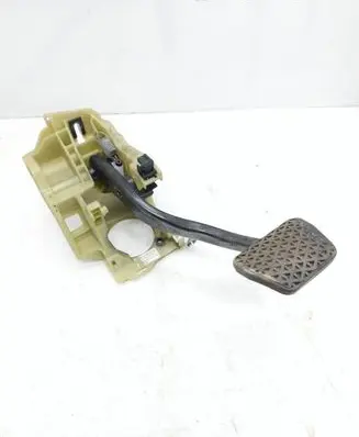 BMW 5 E60 E61 Brake pedal 6759947