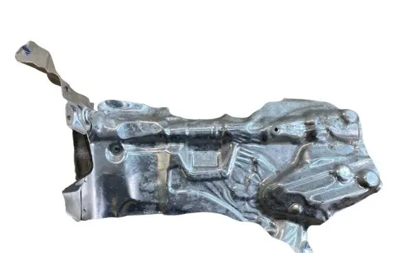 BMW 1 F40 Heat shield in engine bay 6882183 32106882183 5A01AF4