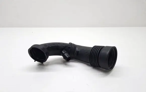 Opel Astra L Brake vacuum hose/pipe 9810921180