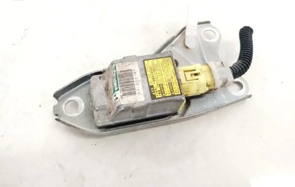 Toyota Avensis Verso Airbag deployment crash/impact sensor 8983044010 89830-44010