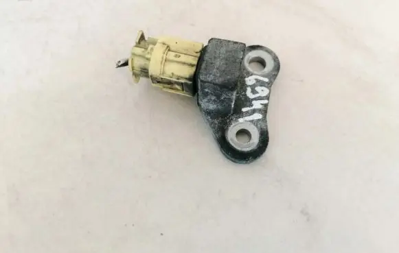 Nissan Qashqai Airbag deployment crash/impact sensor