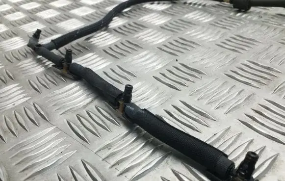Audi A6 S6 C7 4G Fuel return line/hose 