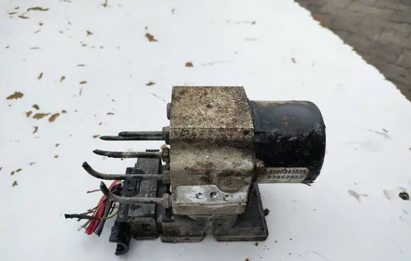 Renault Trafic II (X83) ABS Pump 8200343525