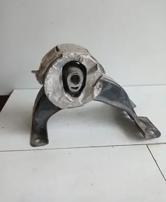 Chrysler Town & Country V Engine mount bracket P05273893AE