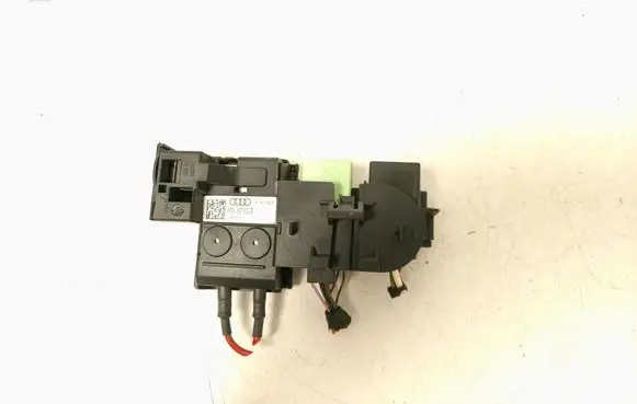 Audi A4 S4 B9 Fuse module 8W0937503B