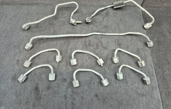 Audi A4 S4 B8 8K Fuel line pipe 059130241DC 059130241DB 059130241DA