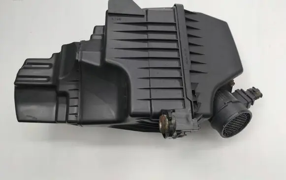 Air filter box