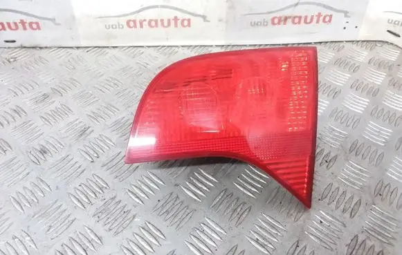 Audi A4 S4 B7 8E 8H Tailgate rear/tail lights 8E9945094 484502105007S
