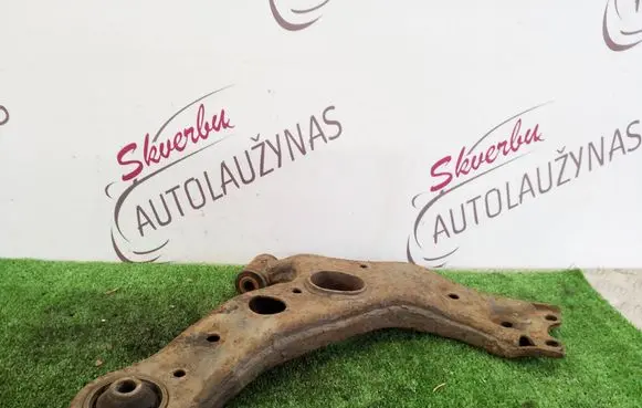 Toyota RAV 4 (XA30) Front lower control arm/wishbone