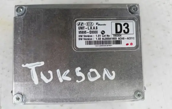Hyundai Tucson TL Windshield/windscreen camera 
