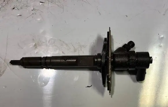 Audi A8 S8 D2 4D Fuel injector 057130276G 0445110