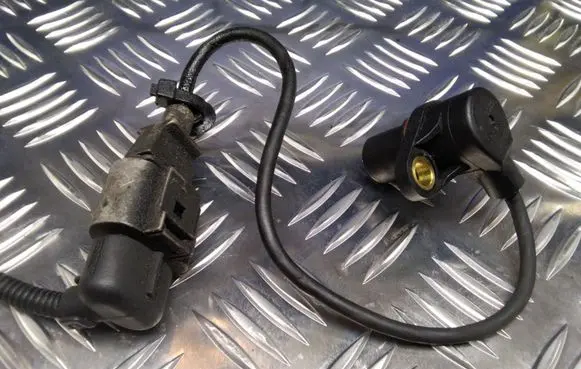 Audi A6 S6 C6 4F Crankshaft position sensor 0261210146
