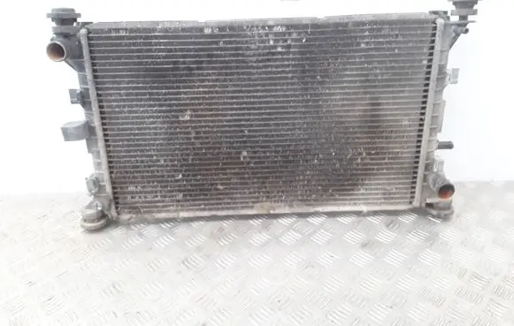 Ford Focus Coolant radiator 98AW8K160PF 96AB8005MF