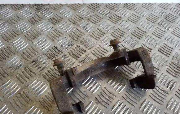 Ford S-MAX Front brake pad spring 