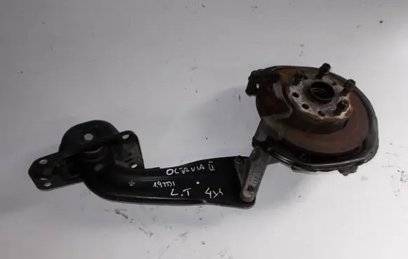 Volkswagen Golf V Rear wheel hub spindle/knuckle 