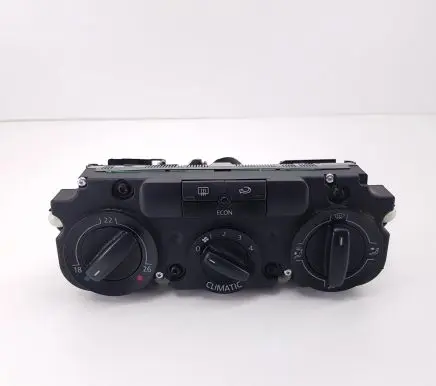 Volkswagen PASSAT B6 Climate control unit