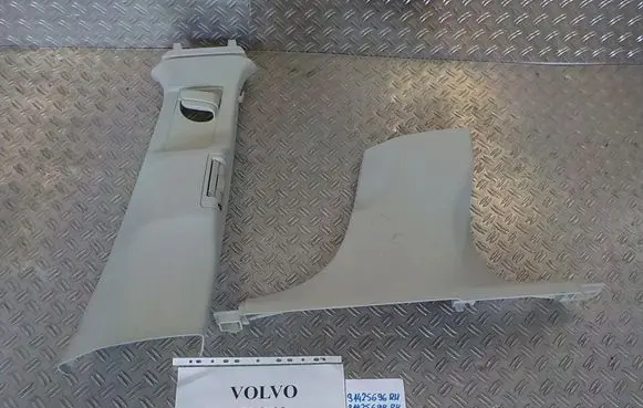 Volvo XC60 (B) pillar trim (top) 31425696 31425698