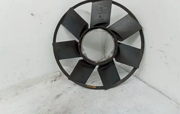 BMW X5 E53 Fan impeller 2249373 7789257