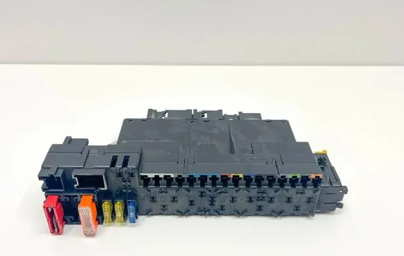 Mercedes-Benz SL R230 Fuse module A2305454132 A2305403050