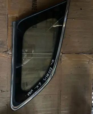 Rear side window