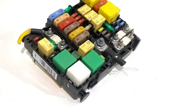 Citroen C4 Grand Picasso Fuse box set 
