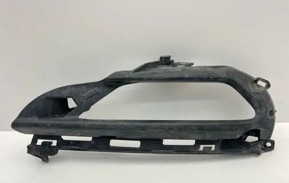Volvo XC60 Fog light bracket 31425180