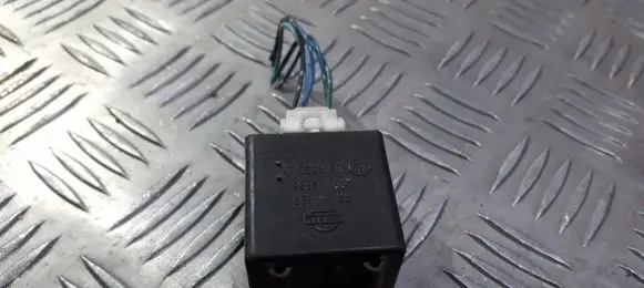 Nissan Primera Other relay 285119f961 05802001