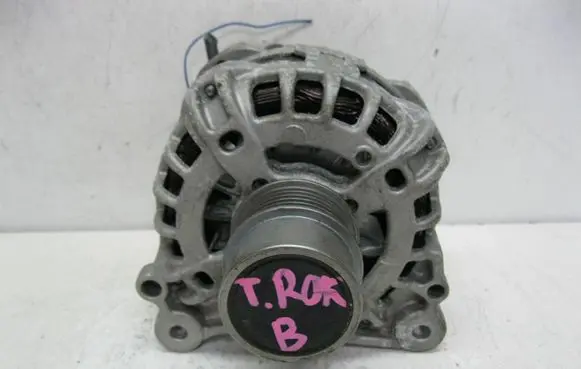 Volkswagen T-Roc Generator/alternator 04E903015A F000BL07D1