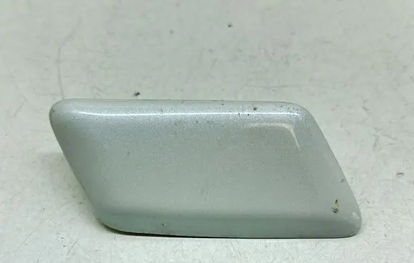 Toyota Sai Headlight washer spray nozzle cap/cover 8504475020