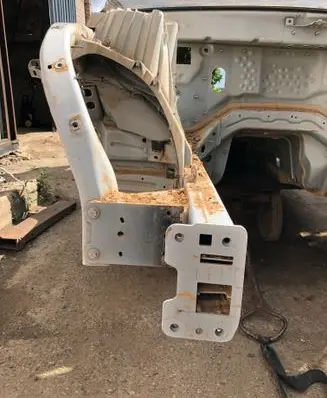 Ford Explorer VI Front quarter panel
