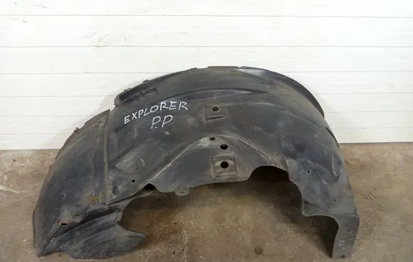 Ford Explorer Front arch 4L2416020AA