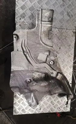 Mercedes-Benz C W204 Heat shield in engine bay a204682571