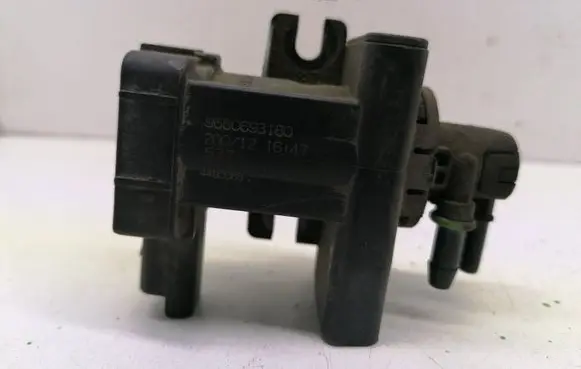 Citroen C4 I Picasso Turbo solenoid valve 9660693180 4490688 8200121647