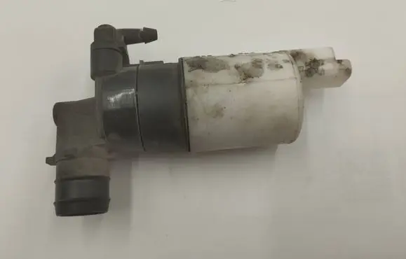 Peugeot Expert Windscreen/windshield washer pump 643476 992289 T240102