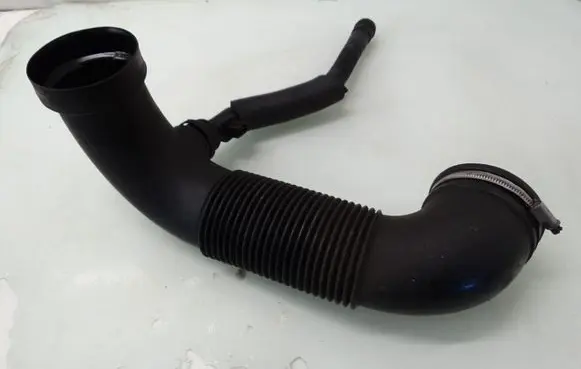 Opel Insignia A Intercooler hose/pipe 