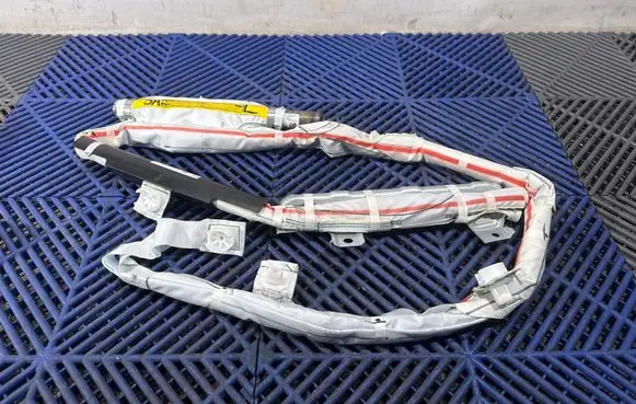 Lexus CT 200H Roof airbag 6211897 AMH67SD16PTF